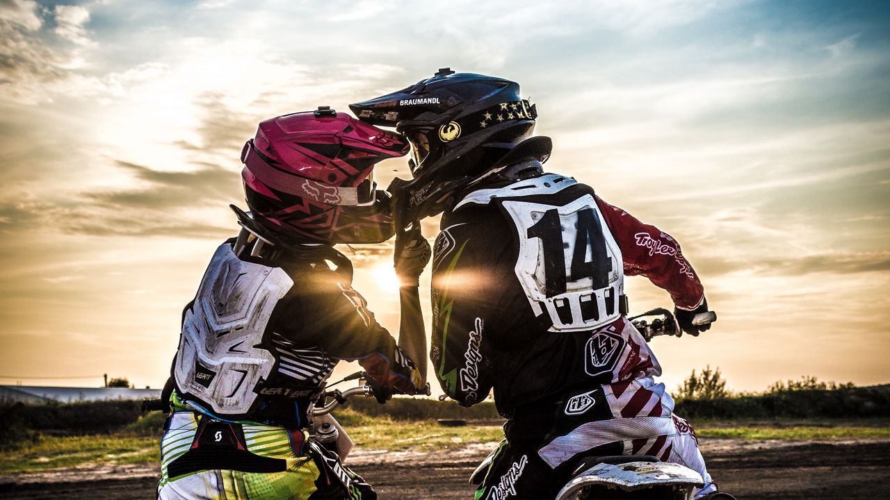 Wallpaper motocross, kiss, love, moto, sport, sunset