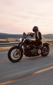 Preview wallpaper motorcycle, bike, biker, road, speed