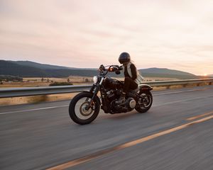 Preview wallpaper motorcycle, bike, biker, road, speed