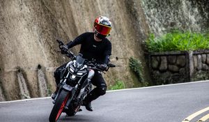 Preview wallpaper motorcycle, bike, black, motorcyclist, road, turn