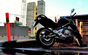 Preview wallpaper motorcycle, bike, black, reflection, water, constructing