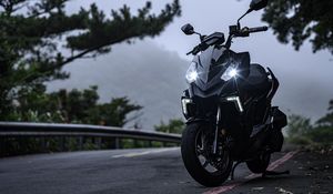 Preview wallpaper motorcycle, bike, black, headlights, light