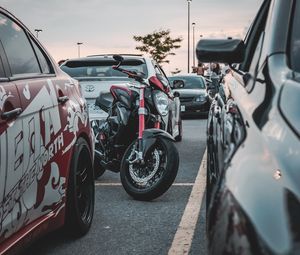 Preview wallpaper motorcycle, bike, cars, parking