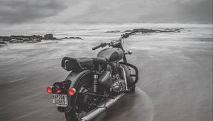 Preview wallpaper motorcycle, bike, gray, beach, sea