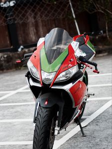 Preview wallpaper motorcycle, bike, green, red, parking, moto