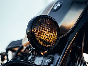 Preview wallpaper motorcycle, bike, headlight, optics, closeup