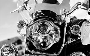 Preview wallpaper motorcycle, bike, headlight, black and white