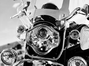 Preview wallpaper motorcycle, bike, headlight, black and white