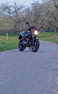 Preview wallpaper motorcycle, bike, headlight, light, road