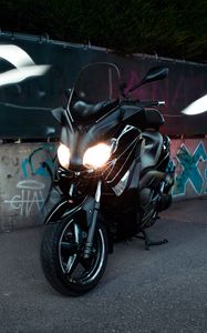 Preview wallpaper motorcycle, bike, headlights, glow, black