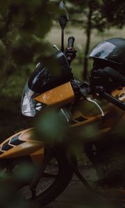 Preview wallpaper motorcycle, bike, helmet, yellow, black