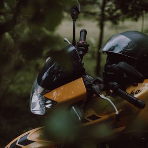 Preview wallpaper motorcycle, bike, helmet, yellow, black