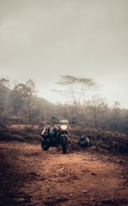 Preview wallpaper motorcycle, bike, helmet, black, nature