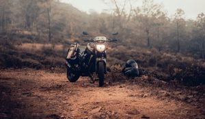 Preview wallpaper motorcycle, bike, helmet, black, nature