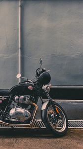 Preview wallpaper motorcycle, bike, helmet, black, side view
