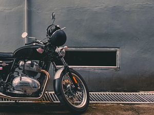 Preview wallpaper motorcycle, bike, helmet, black, side view