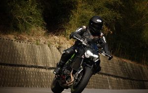 Preview wallpaper motorcycle, bike, helmet, motorcyclist, black