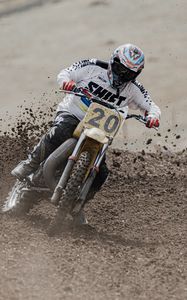 Preview wallpaper motorcycle, bike, motorcyclist, sand, stunt