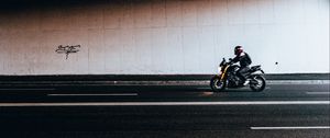 Preview wallpaper motorcycle, bike, motorcyclist, road, speed