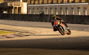 Preview wallpaper motorcycle, bike, motorcyclist, race, track