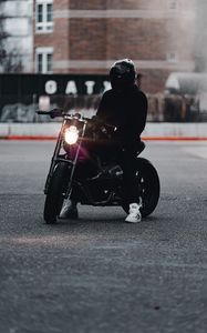 Preview wallpaper motorcycle, bike, motorcyclist, black, light, road