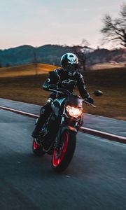 Preview wallpaper motorcycle, bike, motorcyclist, speed, road