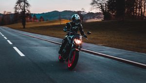 Preview wallpaper motorcycle, bike, motorcyclist, speed, road