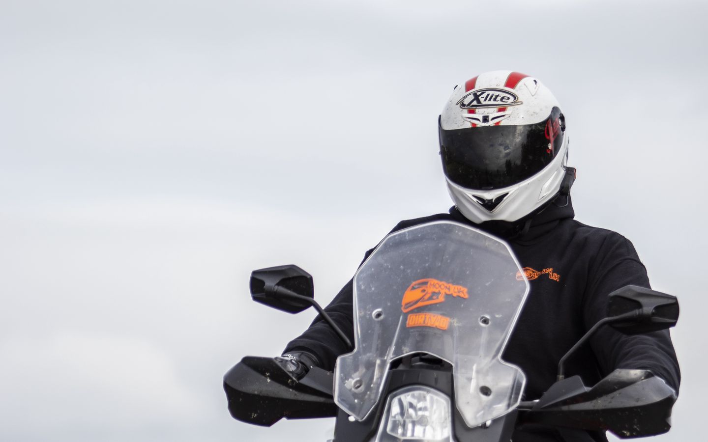 1440x900 Wallpaper motorcycle, bike, motorcyclist, helmet, road