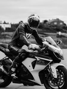 Preview wallpaper motorcycle, bike, motorcyclist, helmet, black and white, moto