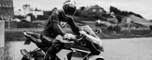 Preview wallpaper motorcycle, bike, motorcyclist, helmet, black and white, moto