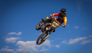 Preview wallpaper motorcycle, bike, motorcyclist, trick, jump, sky