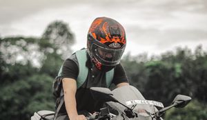 Preview wallpaper motorcycle, bike, motorcyclist, biker, drops, water