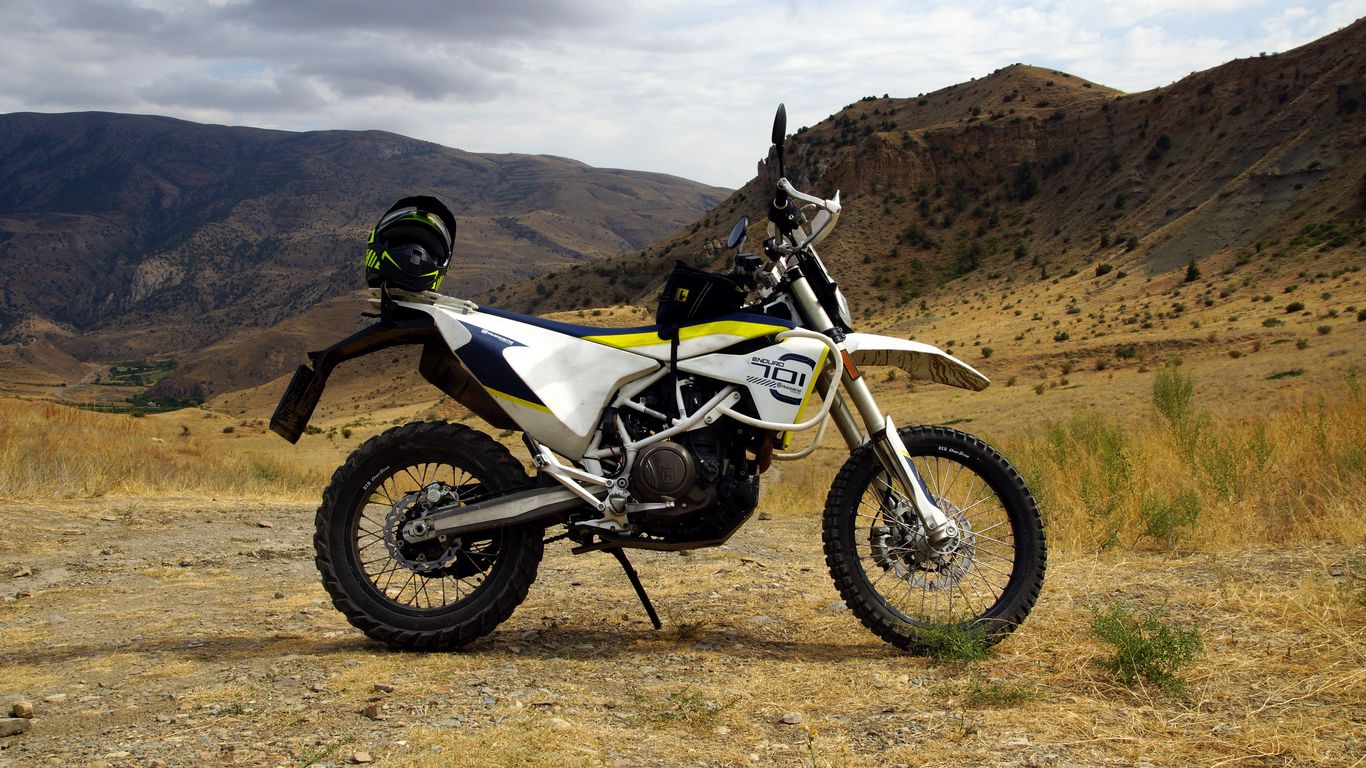 1366x768 Wallpaper motorcycle, bike, mountains, nature