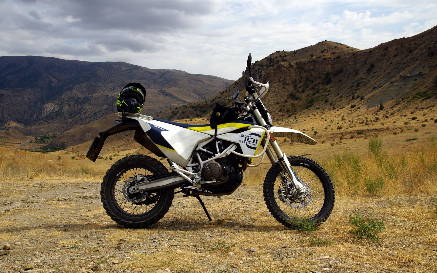 1440x900 Wallpaper motorcycle, bike, mountains, nature