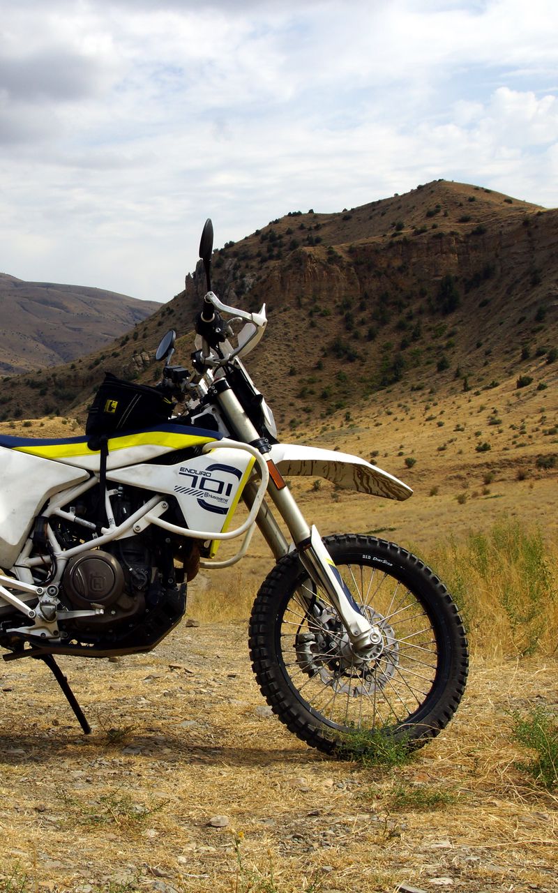 800x1280 Wallpaper motorcycle, bike, mountains, nature