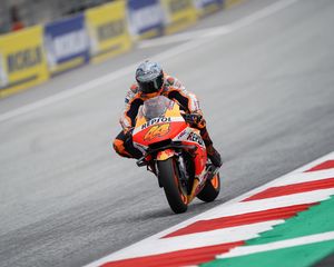 Preview wallpaper motorcycle, bike, orange, motorcyclist, track, race