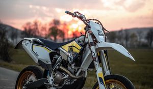 Preview wallpaper motorcycle, bike, pitbike, sports, white