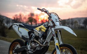 Preview wallpaper motorcycle, bike, pitbike, sports, white