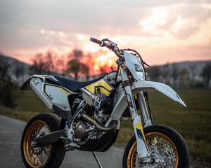 Preview wallpaper motorcycle, bike, pitbike, sports, white