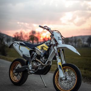 Preview wallpaper motorcycle, bike, pitbike, sports, white