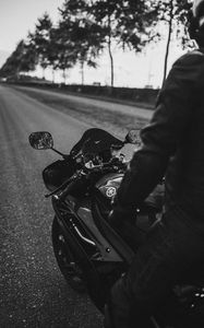 Preview wallpaper motorcycle, bike, rear view, bw, motorcyclist