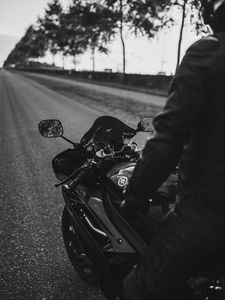 Preview wallpaper motorcycle, bike, rear view, bw, motorcyclist