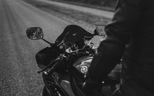Preview wallpaper motorcycle, bike, rear view, bw, motorcyclist