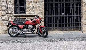 Preview wallpaper motorcycle, bike, red, building, road