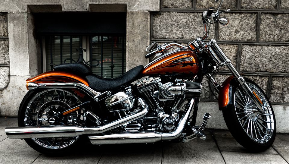 960x544 Wallpaper motorcycle, bike, side view, wheel