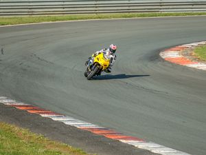 Preview wallpaper motorcycle, bike, sport bike, moto, race, track