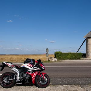 Preview wallpaper motorcycle, bike, sport bike, road, red