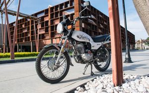 Preview wallpaper motorcycle, bike, white, parking