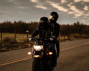 Preview wallpaper motorcycle, black, bike, bikers, road