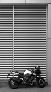 Preview wallpaper motorcycle, bw, wall, street